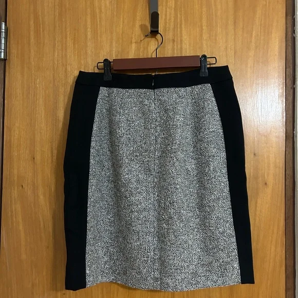 Women's Tweed Set - Black and Gray - Picture 6 of 8